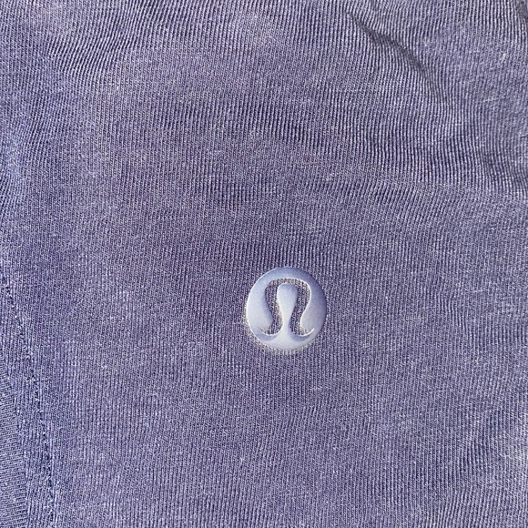 Lululemon Tank Top size 10 color: Navy Blue - Picture 2 of 3